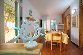 Alba Apartment With Pool and Sea