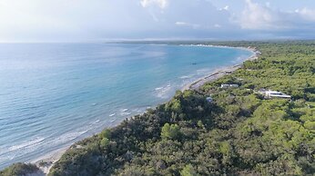 Alba Apartment With Pool and Sea