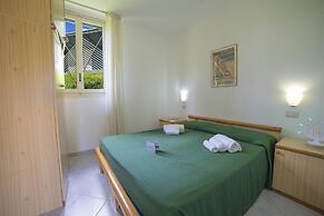 Le Onde Apartment 1 With Pool and Sea