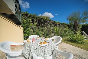 Le Onde Apartment 1 With Pool and Sea