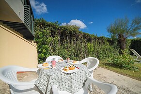 Le Onde Apartment 2 With Pool and Sea