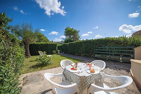 Le Onde Apartment 3 With Pool and Sea