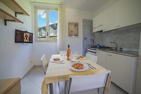 Le Onde Apartment 3 With Pool and Sea