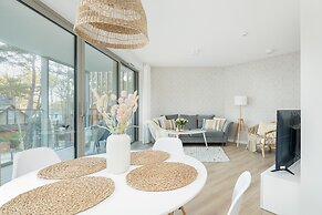 Apartment in Pobierowo With Sea View