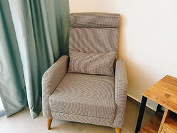 Apartmentsleep5-balcony-bqq-garden-pool