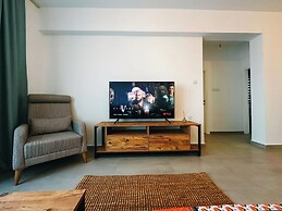 Apartmentsleep5-balcony-bqq-garden-pool