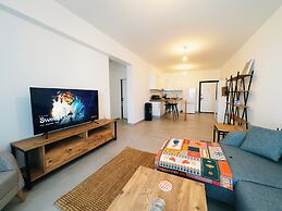 Apartmentsleep5-balcony-bqq-garden-pool