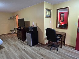 Economy Inn & Suites