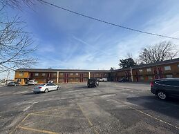 Economy Inn & Suites