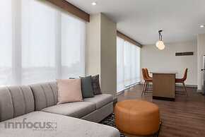 Hyatt House Mississauga / Airport Corporate Centre