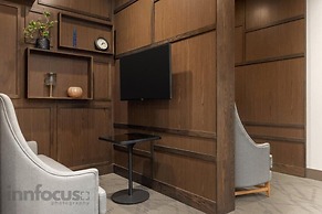 Hyatt House Mississauga / Airport Corporate Centre