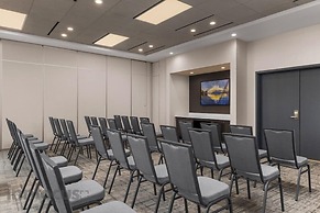 Hyatt House Mississauga / Airport Corporate Centre