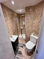 Dalston Luxe Studios