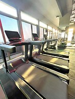 Elite Luxury Suites at Diamond in City