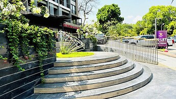 Elite Luxury Suites at Diamond in City