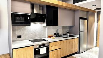 Elite Luxury Suites at Diamond in City