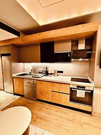 Elite Luxury Suites at Diamond in City