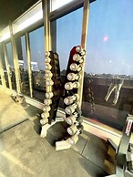 Elite Luxury Suites at Diamond in City