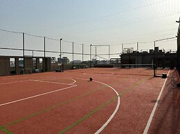 Elite Luxury Suites at Diamond in City