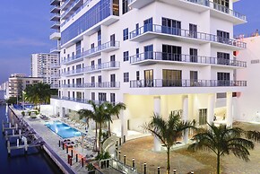 40th-Floor Gem Top Views & Amenities