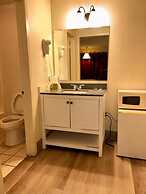 River Forest Inn