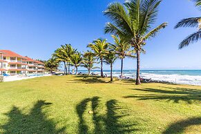 Oceanfront Apartment in Cabarete With Shared Pool and Beach Access
