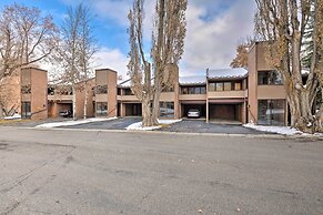 Parkside Loft by Avantstay Walk to Ski Lifts Town Pool Hot Tub Access