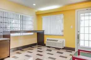 OYO Budget Inn Bartow
