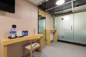 DequanHotel ShifoyingSubwayStationBranch