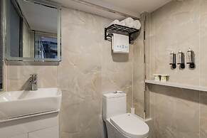 DequanHotel ShifoyingSubwayStationBranch