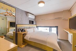 DequanHotel ShifoyingSubwayStationBranch