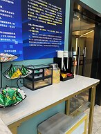 DequanHotel ShifoyingSubwayStationBranch