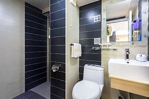 Dequan Hotel High-speed RailStation Stor