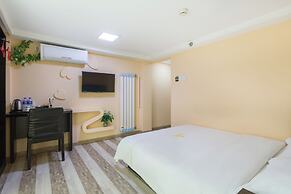 Dequan Hotel High-speed RailStation Stor