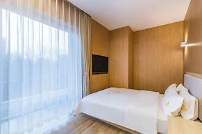 Dequan Hotel Guangqumen Branch