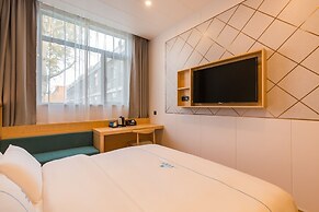 DequanHotelShuangqiaoSubwayStationBranch