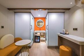 DequanHotelJintaiRoadSubwayStationBranch