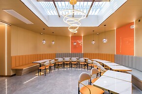 DequanHotelJintaiRoadSubwayStationBranch