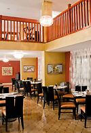 Southstar International Hotel