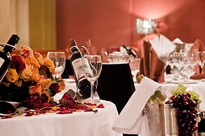 Southstar International Hotel