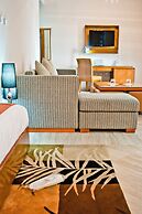 Southstar International Hotel