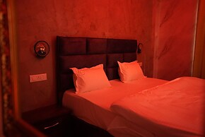 Hotel Paradise - Chandigarh