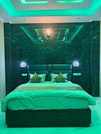 Hotel Paradise - Chandigarh