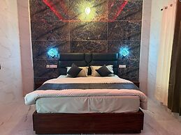 Hotel Paradise - Chandigarh