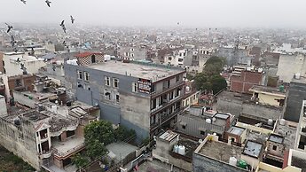 Hotel Paradise - Chandigarh