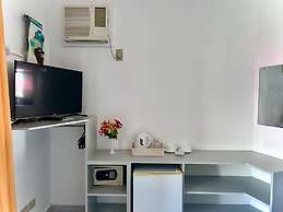 Moonlight Breeze Inn