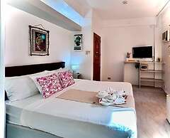 Moonlight Breeze Inn