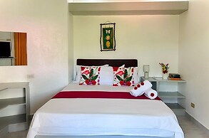 Moonlight Breeze Inn