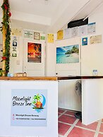 Moonlight Breeze Inn