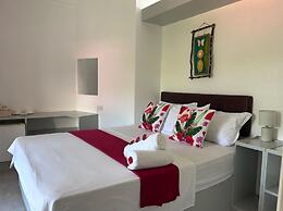 Moonlight Breeze Inn